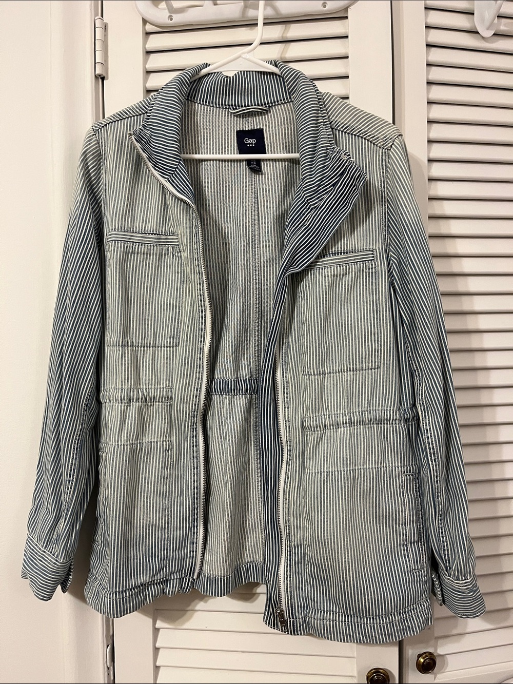 GAP Blue and White Striped Distressed Jean Utility Jacket Women’s Medium